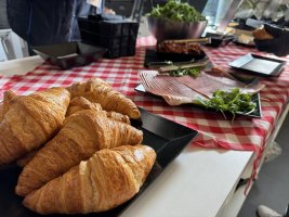 Croissant Bar